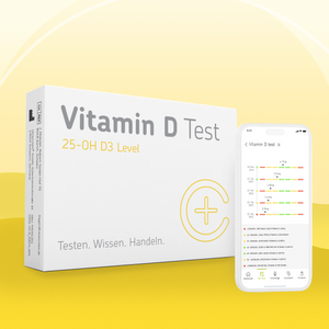 Verpackung des cerascreen Vitamin D Tests und Smartphone-Display mit Vorschau des Testergebnisses